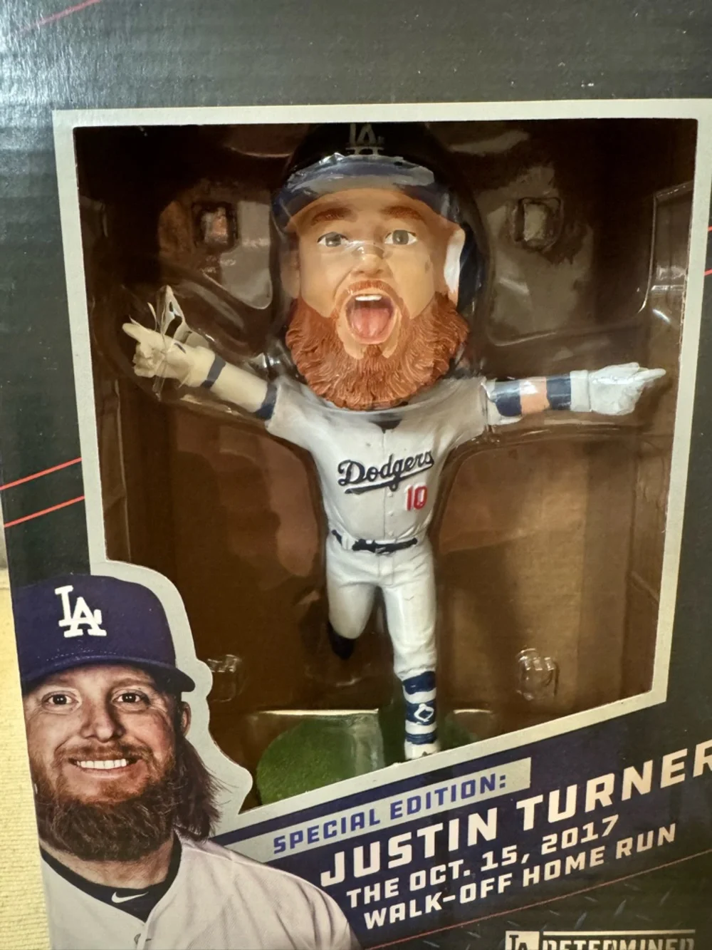 Los Angeles Dodgers Justin Turner Walk-off Home Run Bobblehead 2018 - Picture 2 of 6